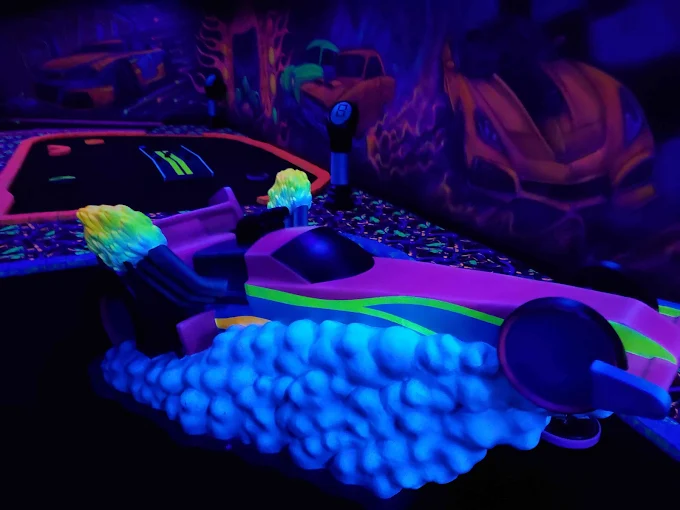 Bar Laitier Mini Golf Fluo S’amuse
